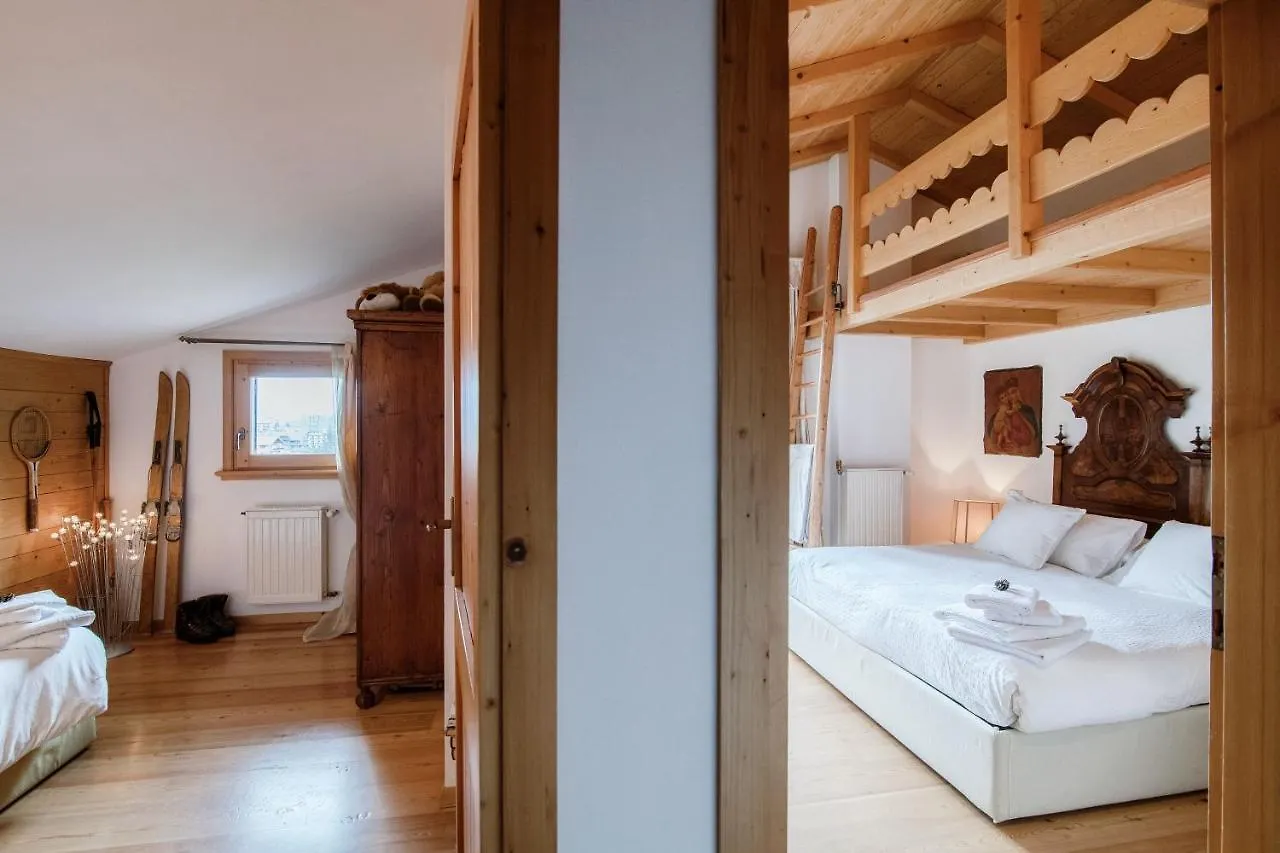 Charming Mountain Penthouse Appartement Aprica 0*,  Italië