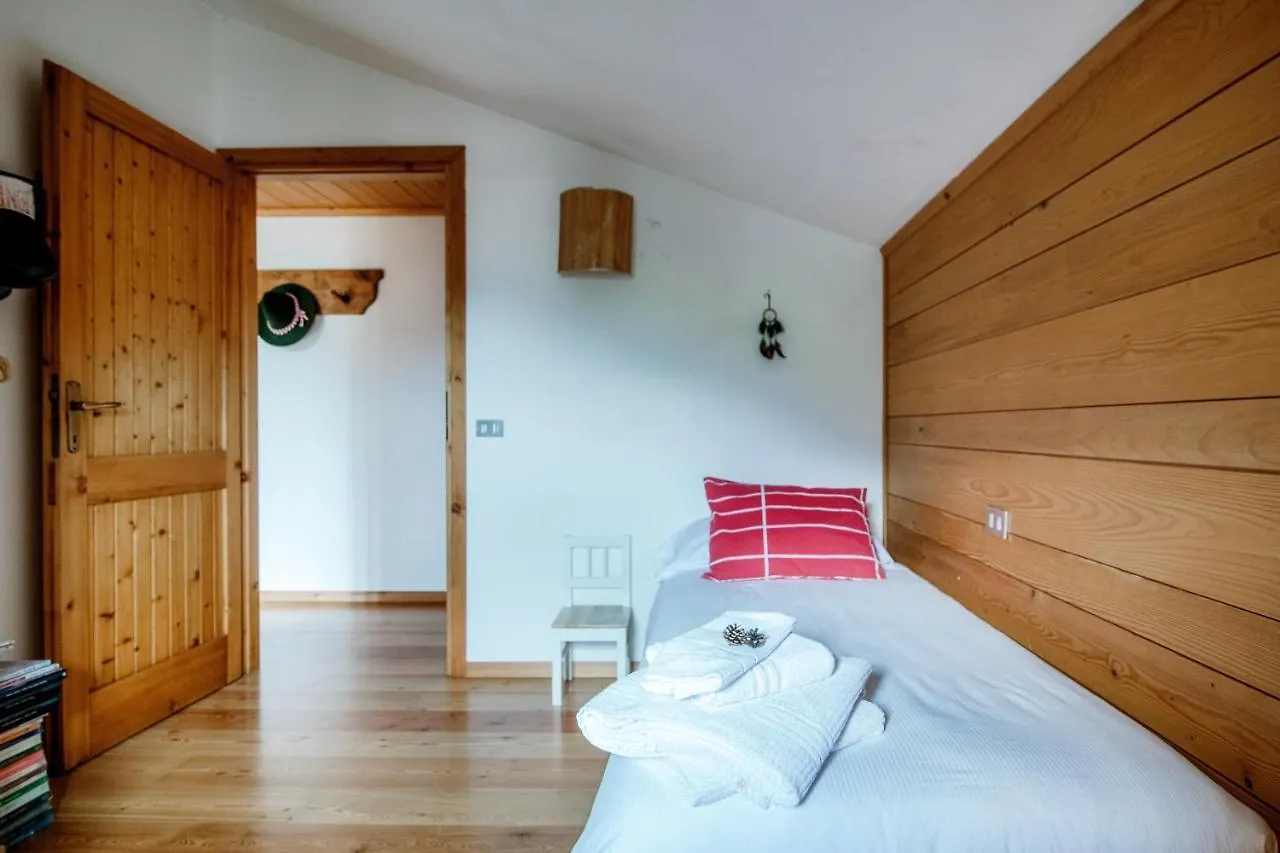 Charming Mountain Penthouse Appartement Aprica 0*,  Italië